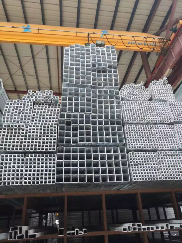 襄阳镀锌无缝方矩管